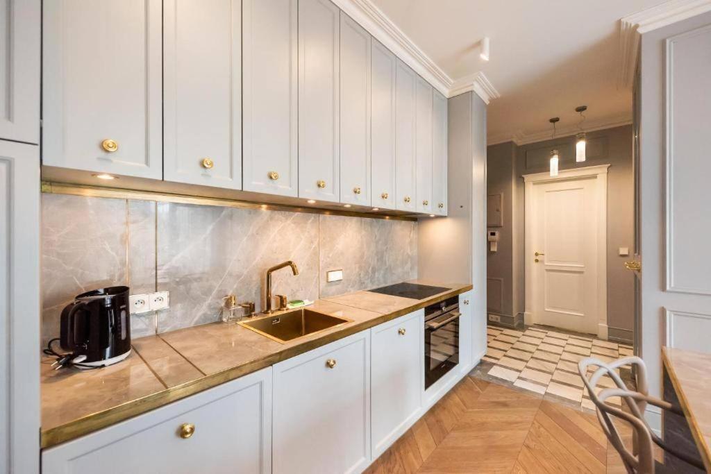 Luxury Garden Apartment Warsaw Exterior photo