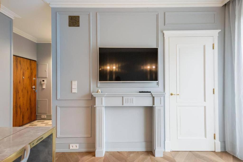 Luxury Garden Apartment Warsaw Exterior photo