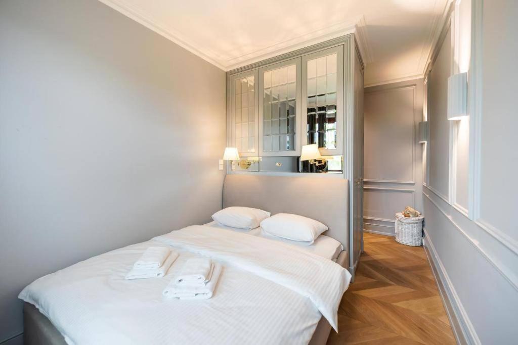 Luxury Garden Apartment Warsaw Exterior photo